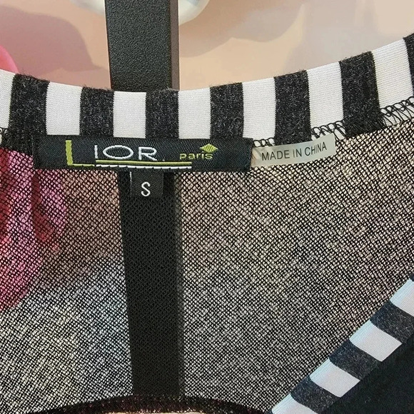 Lior Paris Checkered Mesh, Squares Tunic, Lace Shoulder & Trimmed V-Neck - Picture 2 of 5